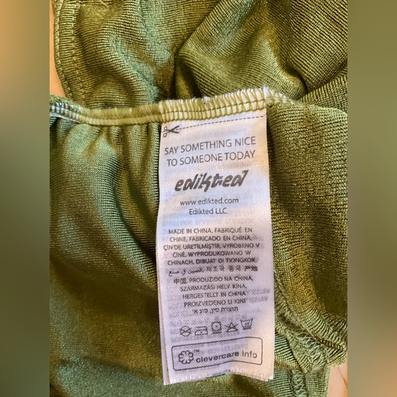 Edikted green shimmery lightweight crop halter with waist wrap tie size S - Picture 5 of 7